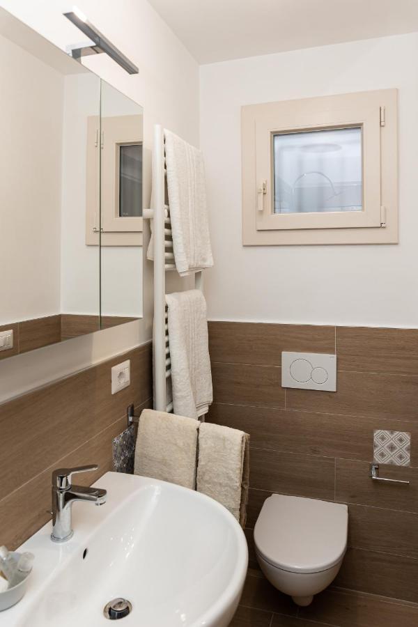 Peter & Dove'S House Bed & Breakfast Mola di Bari Dış mekan fotoğraf